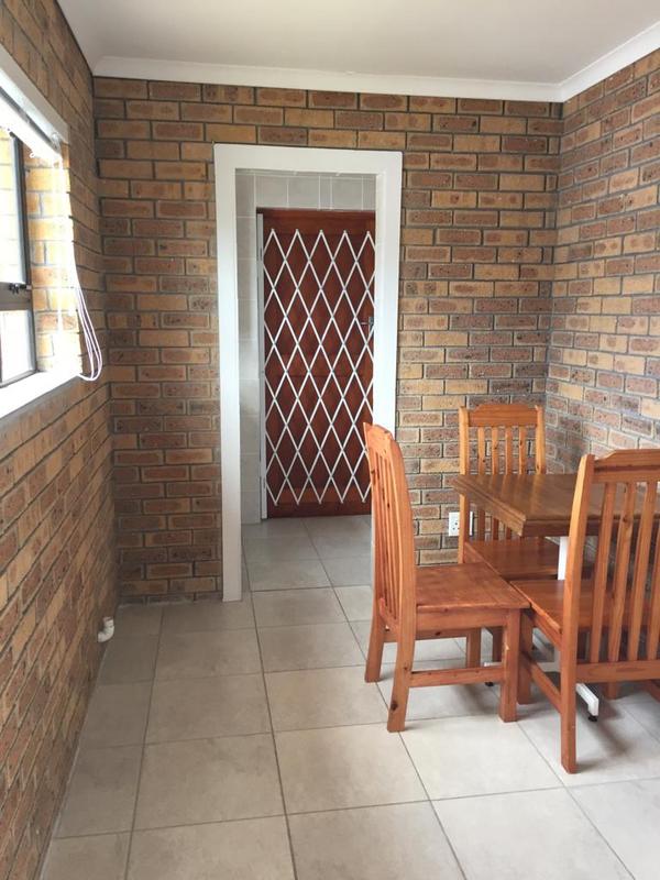 5 Bedroom Property for Sale in Sandbaai Western Cape